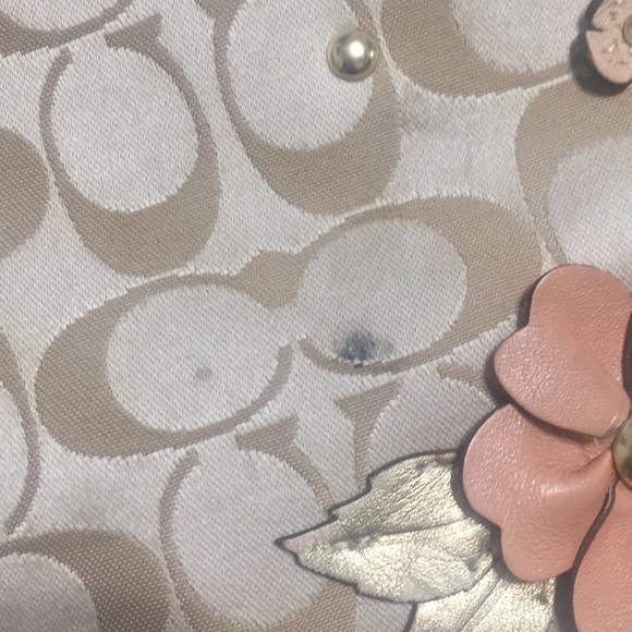 COACH CROSSBODY PURSE - Picture 3 of 4